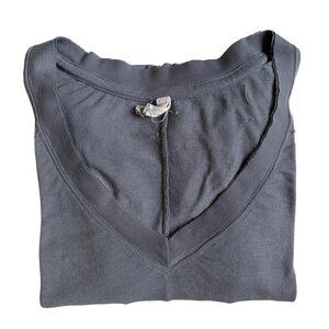 P+S+ Lightweight Raw Hem V-Neck Short-Sleeve T-Shirt (Grey) - Size Large (?)